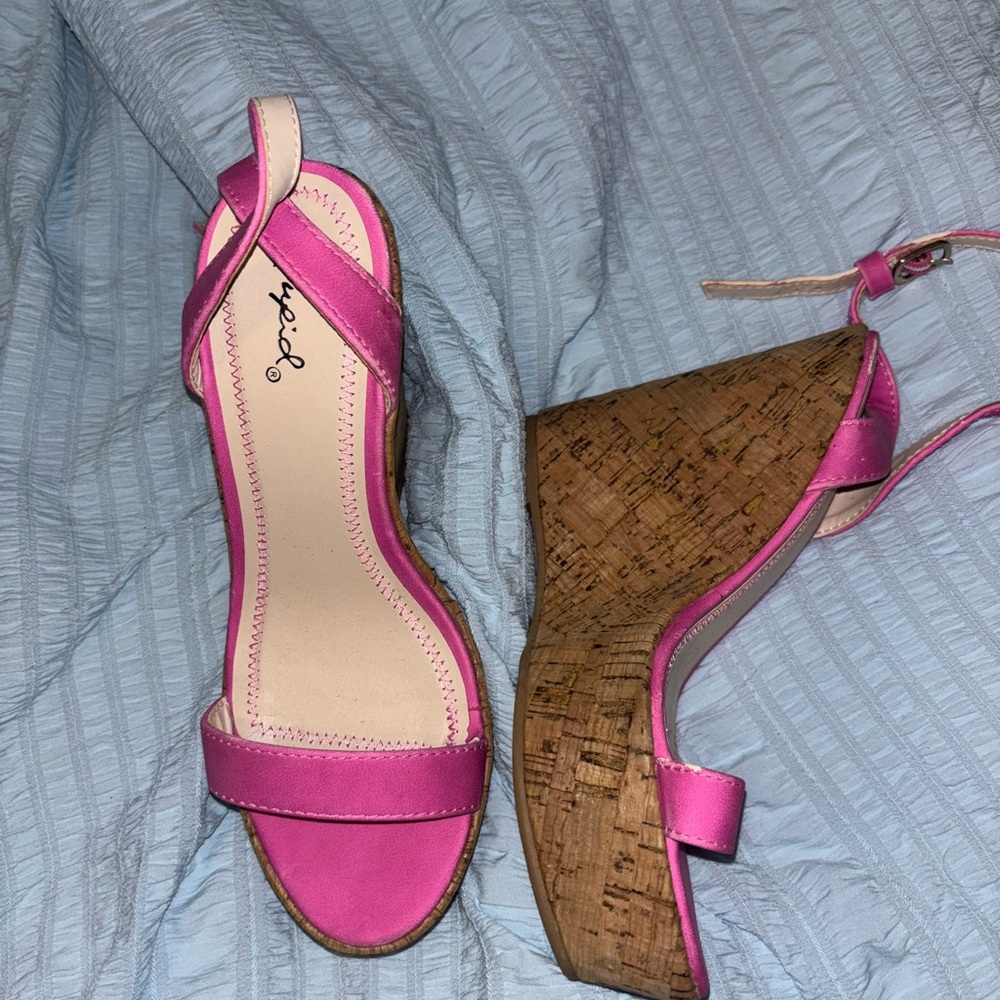 Qupid Fuchsia Cork Wedge Heels
